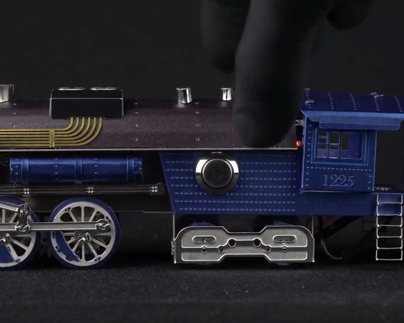 POLAR STEEL MAGIC EXPRESS COLOR EMBELLISHED WITH SWAROVSKI® CRYSTALS