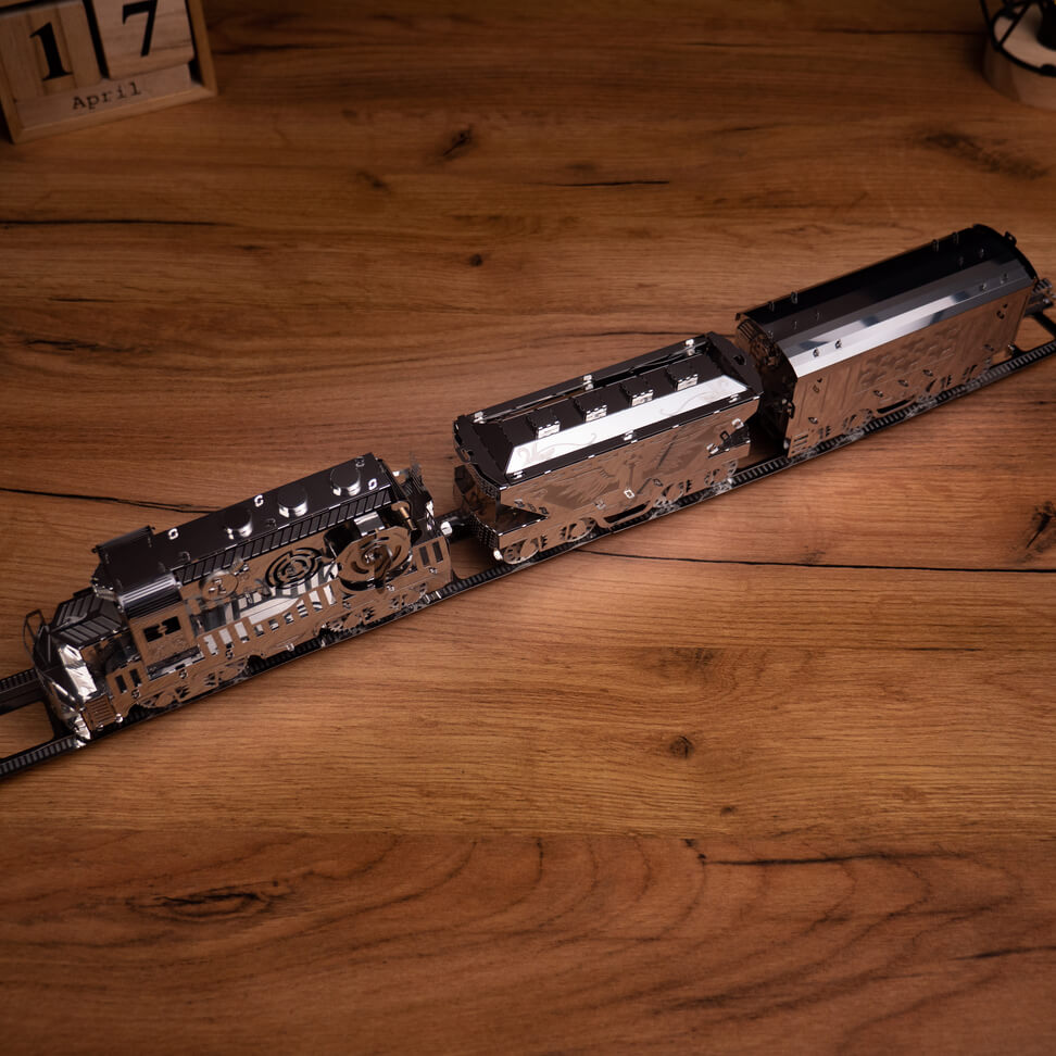 HEAVY LOCO FREIGHT TRAIN