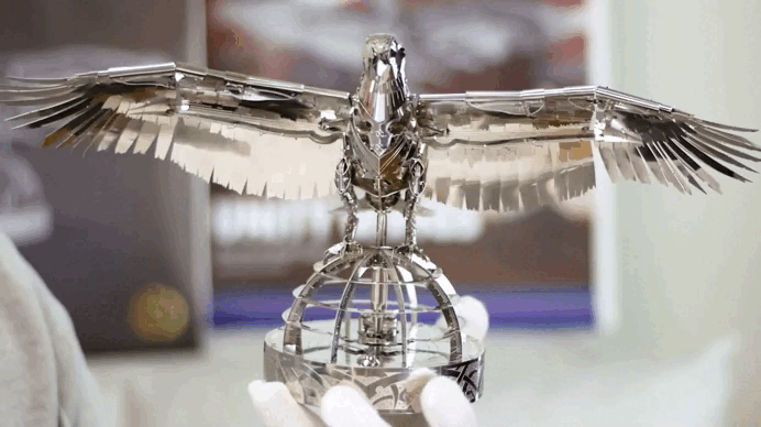 The Great Eagle Golden Armor Crystal Edition