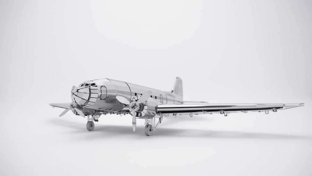 REMARKABLE DOUGLAS DC-3