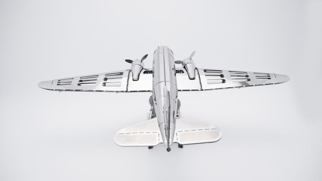 REMARKABLE DOUGLAS DC-3